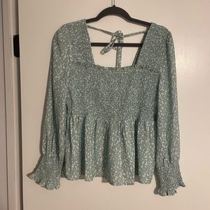 NEVER WORN. Size L blouse from Pink Lily